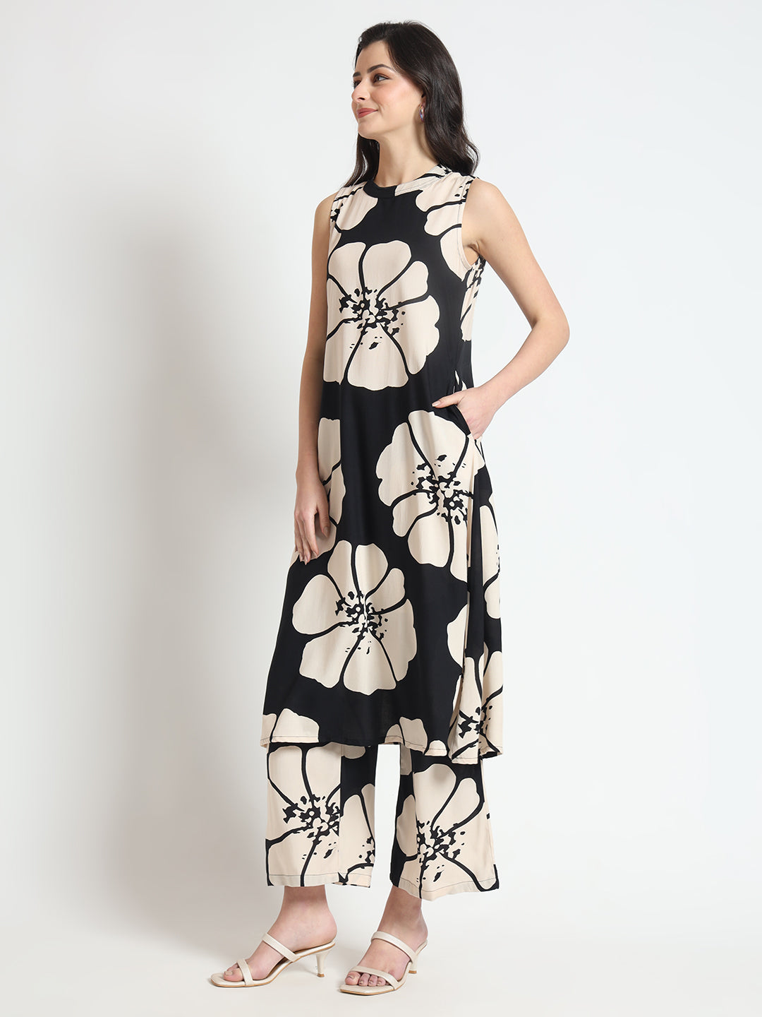 Divena Black Floral Print Rayon Sleeveless Co-ord Set