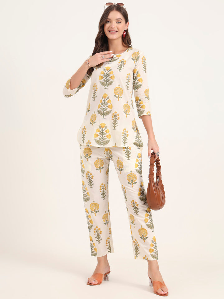 Divena Cream Printed Cotton Night Suit Sets