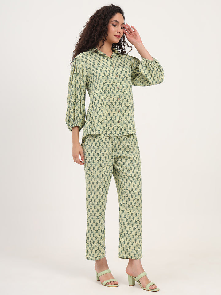 Divena Green Floral Print Rayon Fabric  Shirts Pant With Crop Top three Piece set