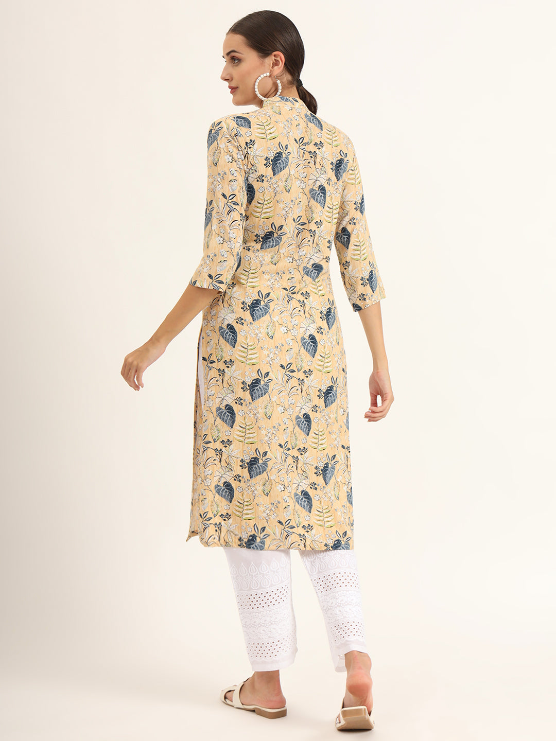 Divena Yellow Floral Print Rayon Straight Kurta