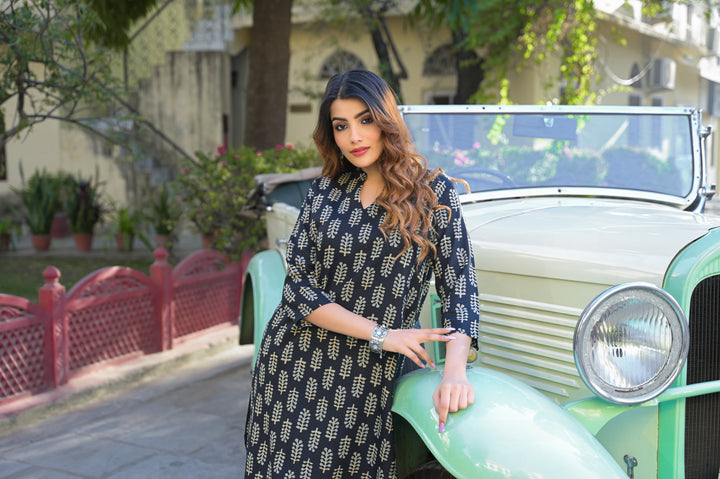 Divena Black Ethnic Printed Rayon Kurta With Trouser