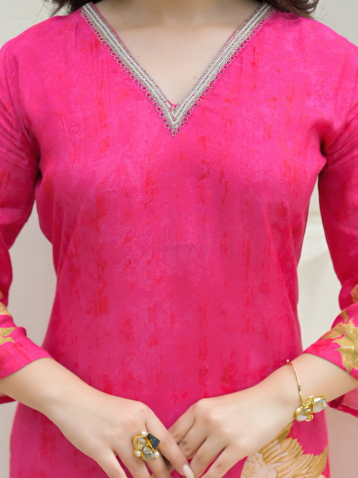 Divena Pink Muslin Digital Print Kurta Pant Set With Dupatta