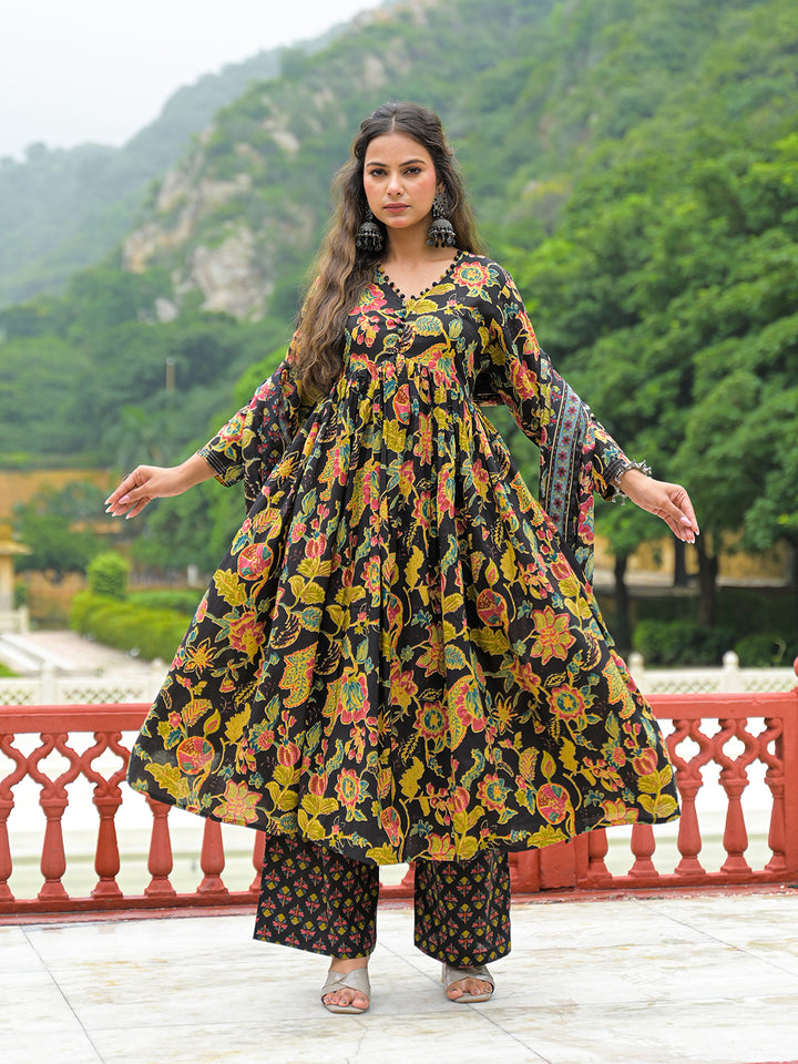 Divena Black Cotton Straight Kurta Pant With Dupatta