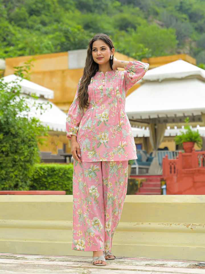 Divena Pink Floral Print Cotton Night suits Set