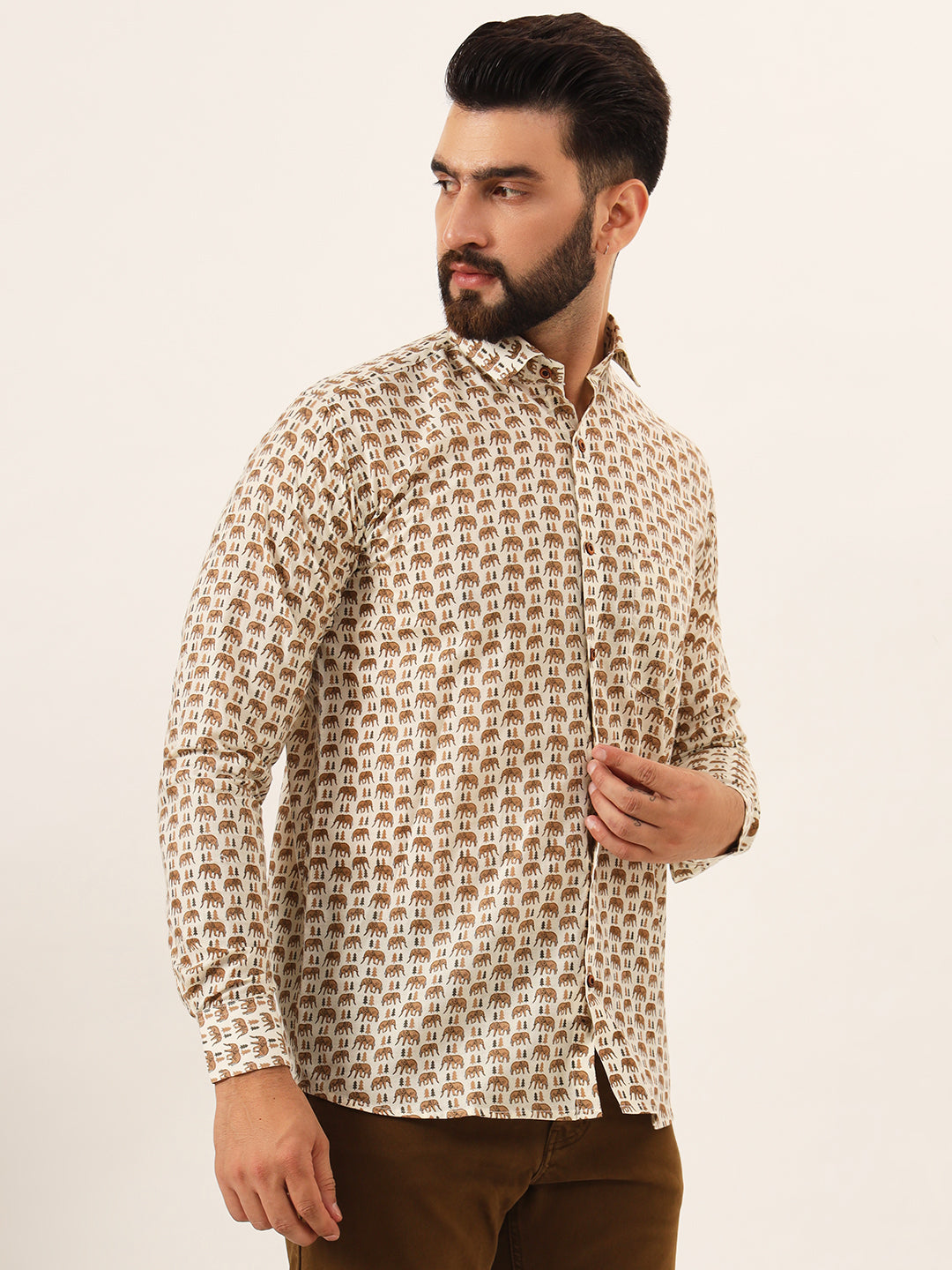 MILLENNIAL MEN Cream Quirky Print Pure Cotton Regular Fit Casual Shirt