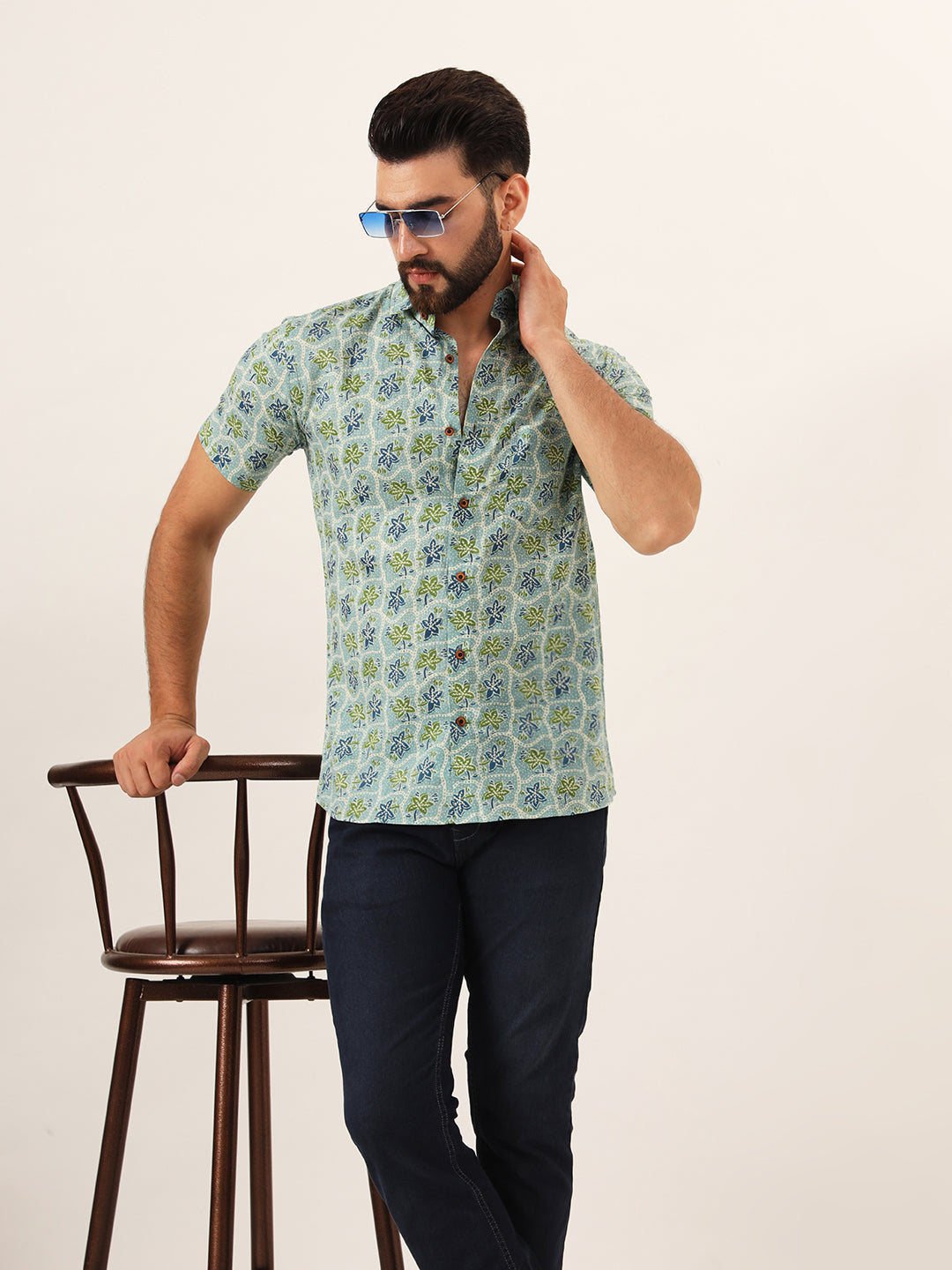 MILLENNIAL MEN Green Floral Print Pure Cotton Regular Fit Casual 