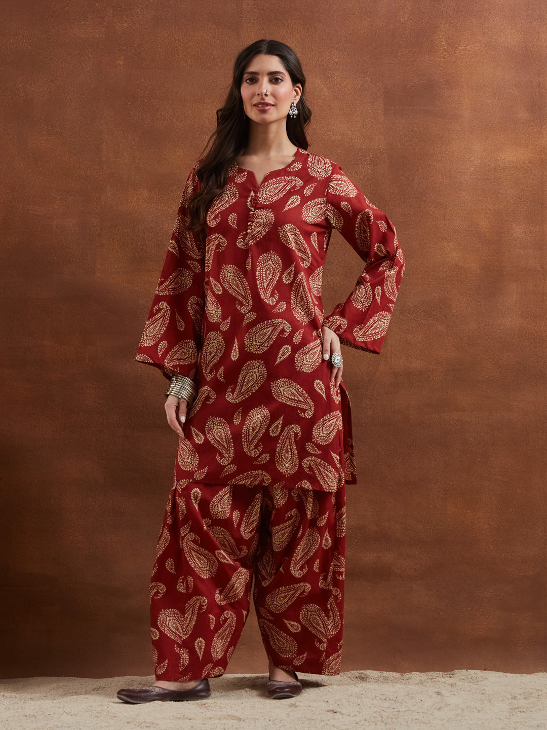 Divena Women Maroon Paisley Printed Cotton Straight Kurta with Farshi Salwar