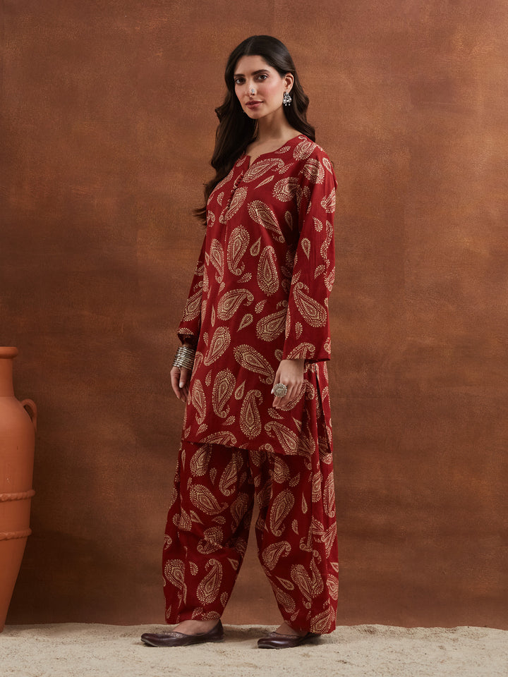 Divena Women Maroon Paisley Printed Cotton Straight Kurta with Farshi Salwar