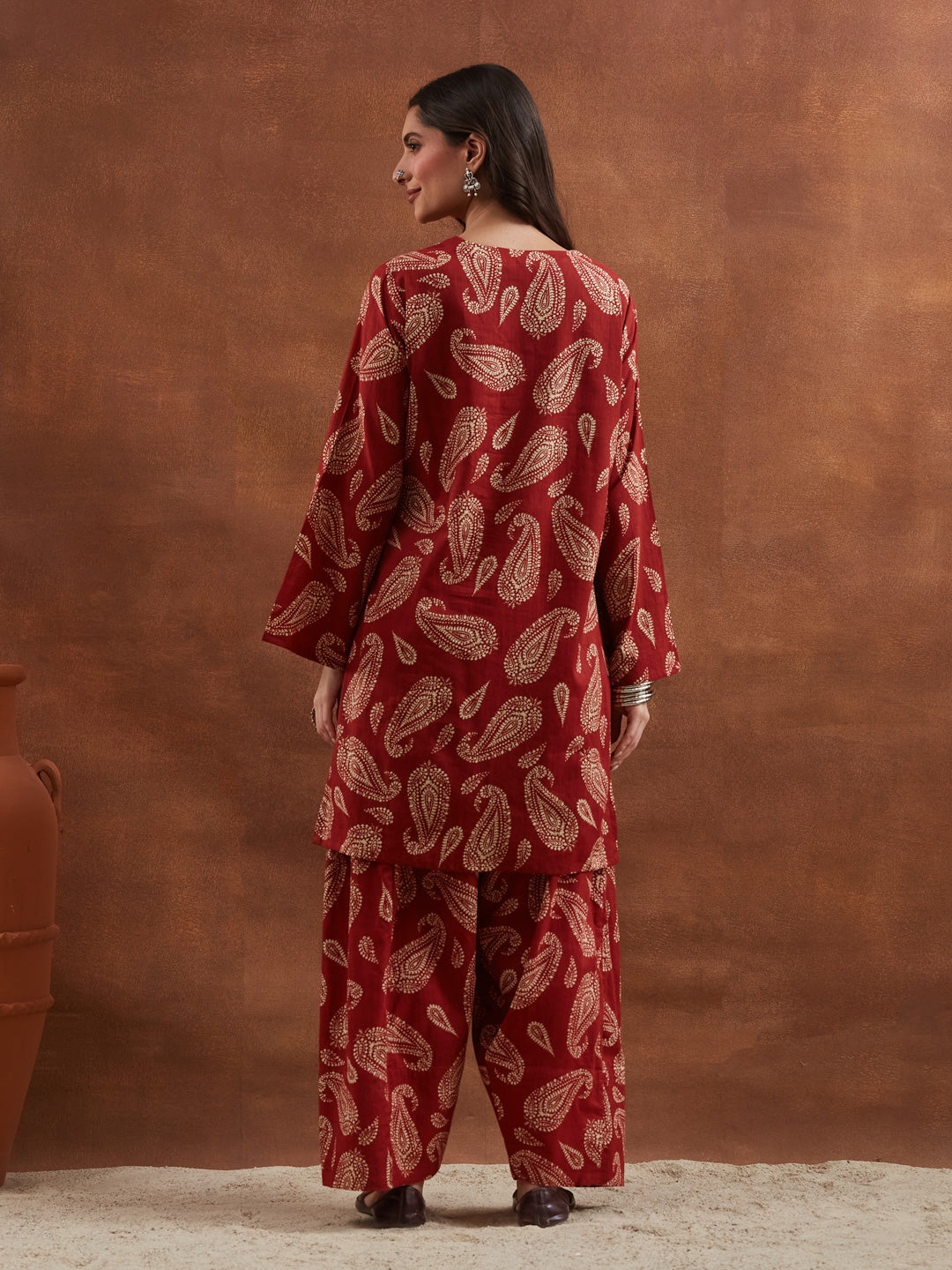Divena Women Maroon Paisley Printed Cotton Straight Kurta with Farshi Salwar