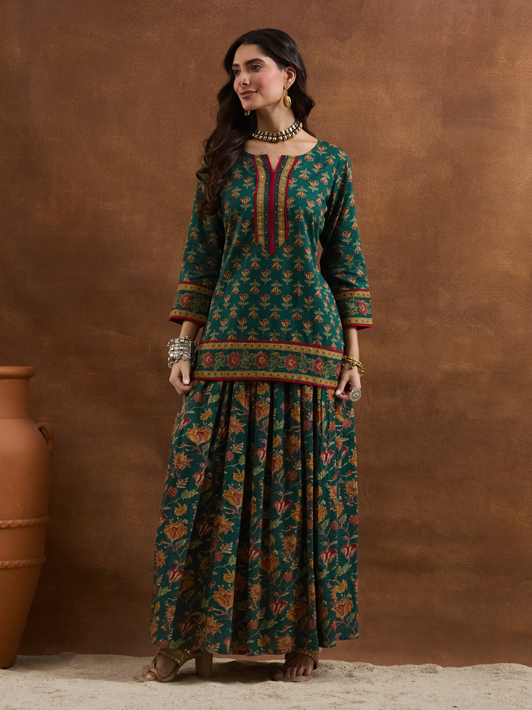 Divena Floral Printed Cotton Green Straight Fit  Kurta Sets