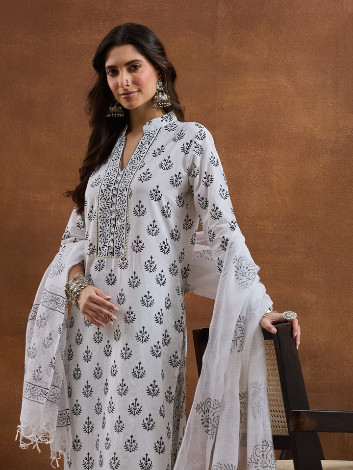 Divena White Kurta Sets With Duppata