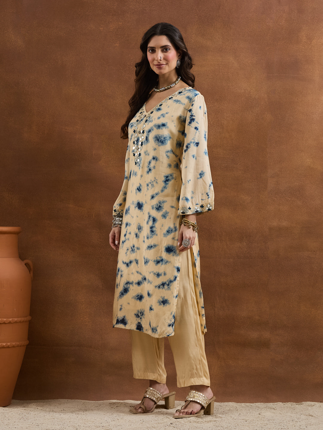 Divena Muslin Tie-and-Dye Printed Navy Cream Kurta Sets