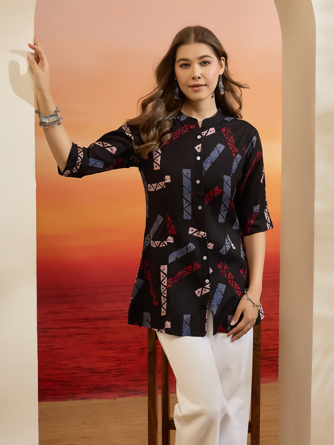 Divena Women Geometric Printed Viscose Rayon Black Straight Fit Top