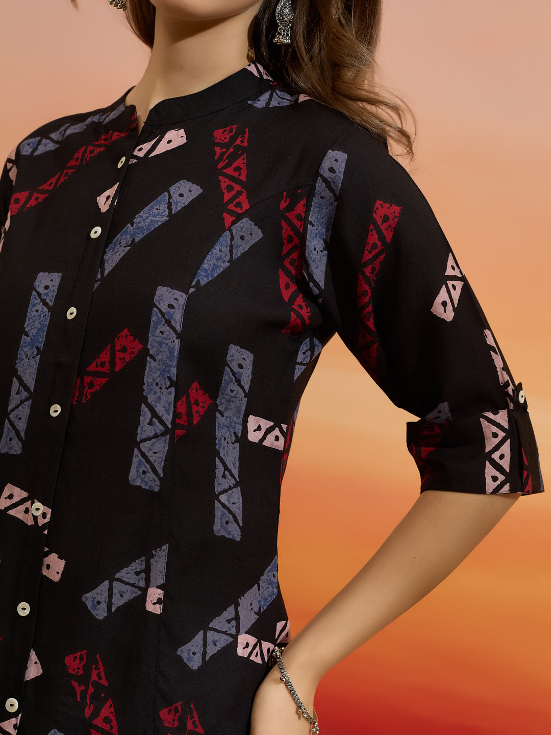 Divena Women Geometric Printed Viscose Rayon Black Straight Fit Top