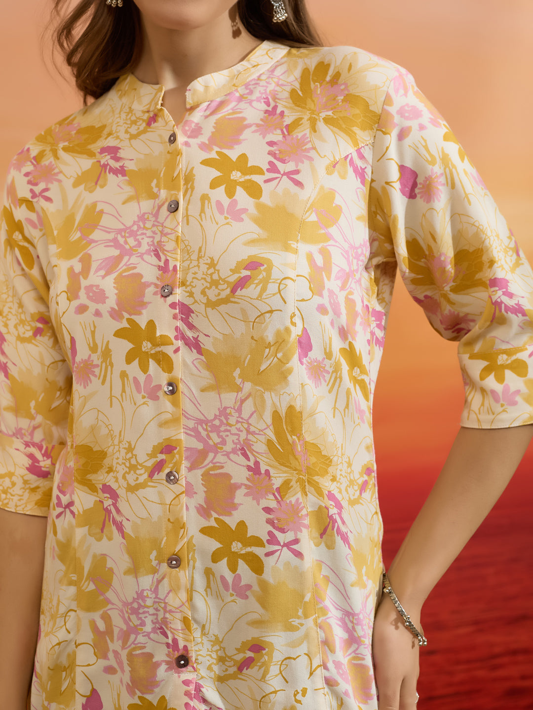 Divena Women Floral Printed Viscose Rayon Cream Straight Fit Top