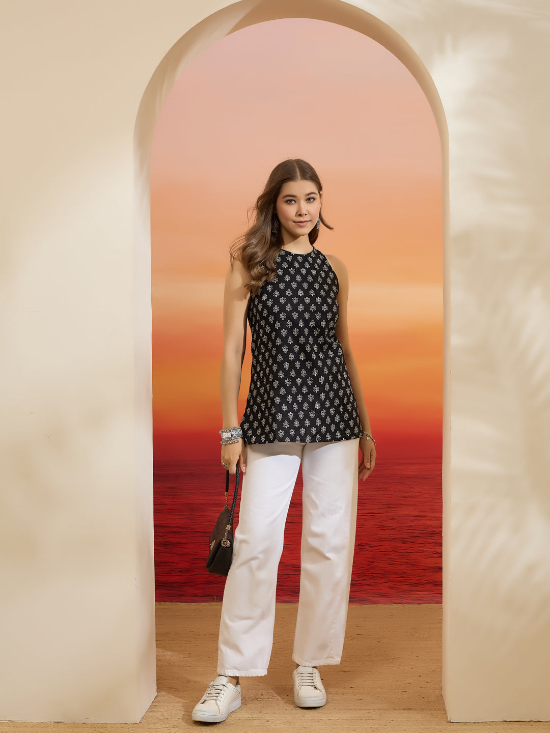 Divena Women Floral Printed Cotton Black Sleeveless Top