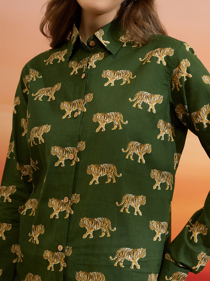 Divena Cotton Quirky Printed Green Casual Women Shirt