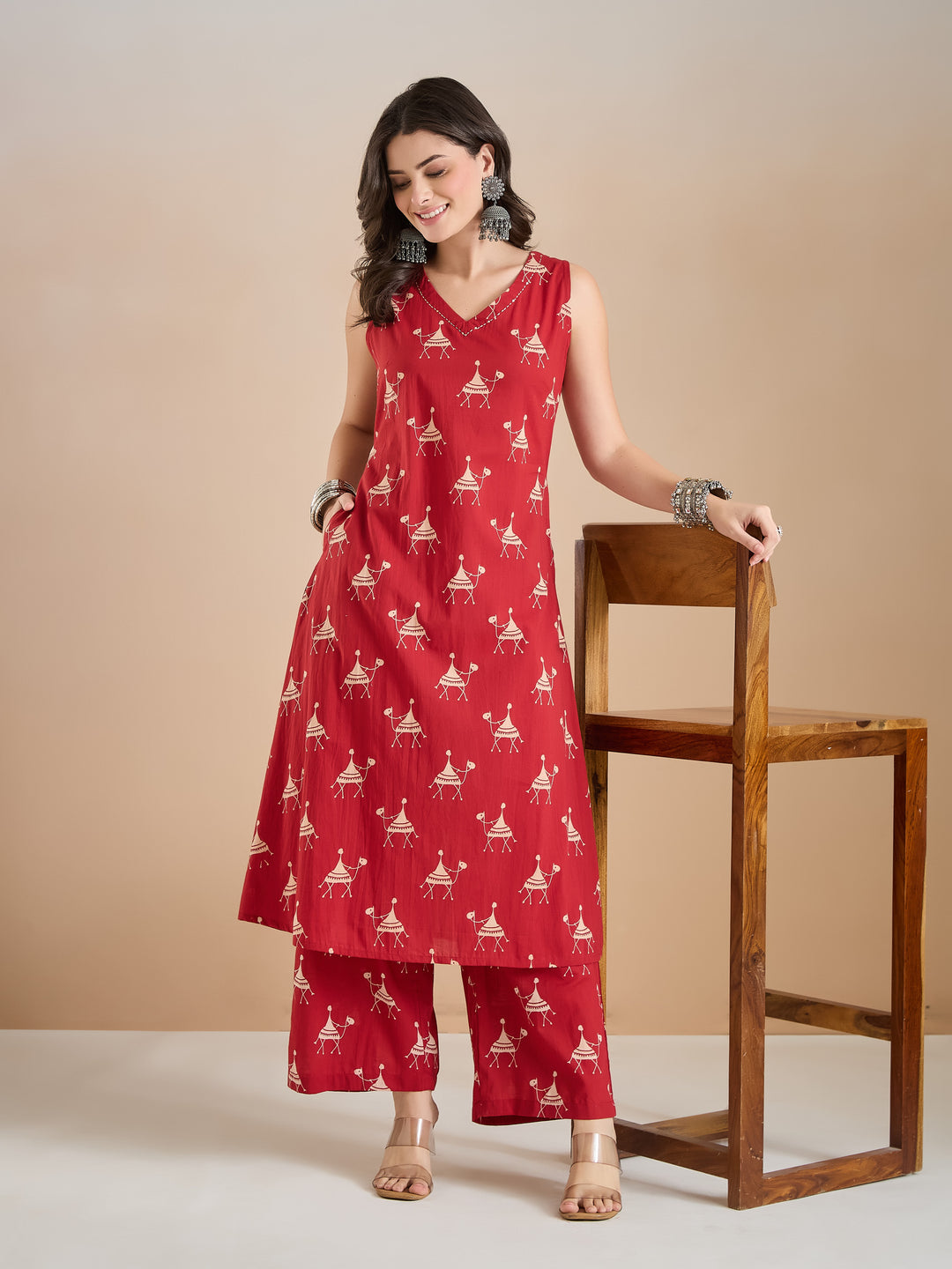 Divena Women Animal Print Pure Cotton Red A-Line Kurti with Pants