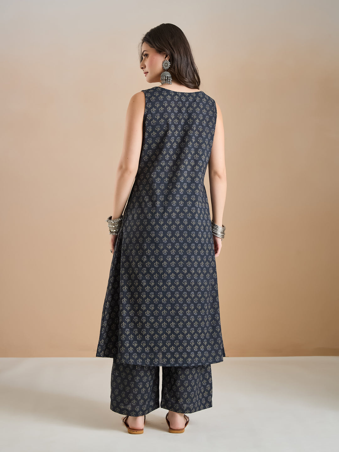 Divena Women Floral Printed Pure Cotton A-line Black Kurta With Palazzos