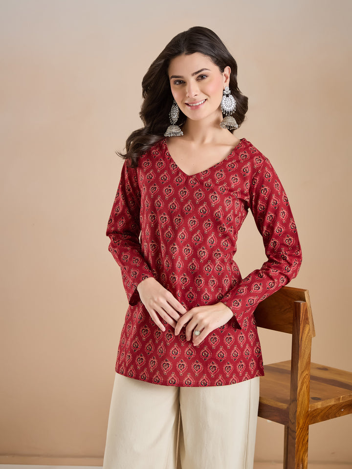 Divena Women Ethnic Motif Print Pure Cotton Maroon Top