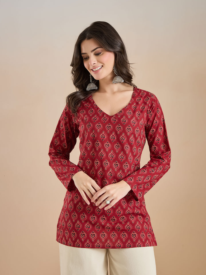 Divena Women Ethnic Motif Print Pure Cotton Maroon Top