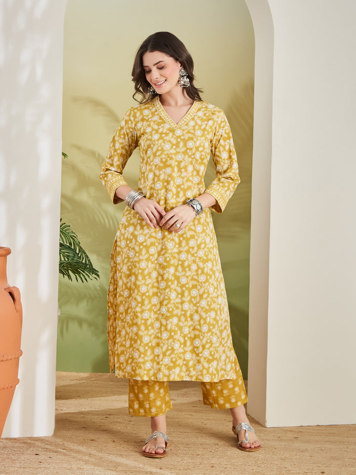 Divena Women Floral Printed Pure Cotton A-Line Yellow Kurta With Pants