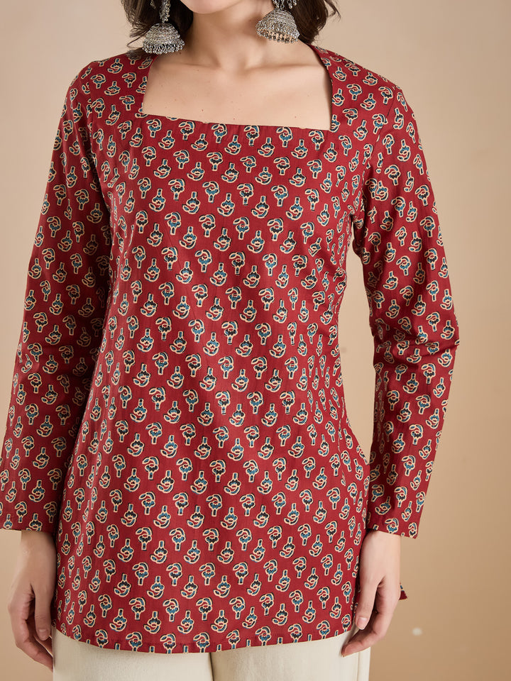 Divena Women Floral Print Pure Cotton Straight Fit Maroon Top