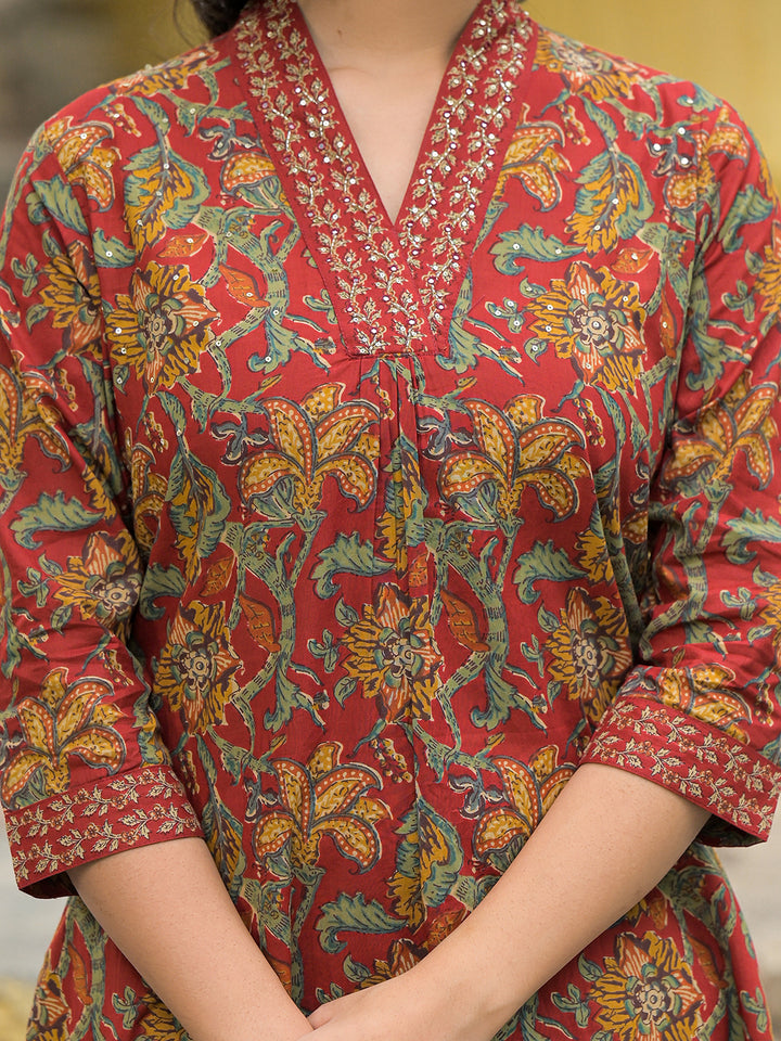 Divena Maroon Cotton V-neck Kurta Pant Set with Dupatta