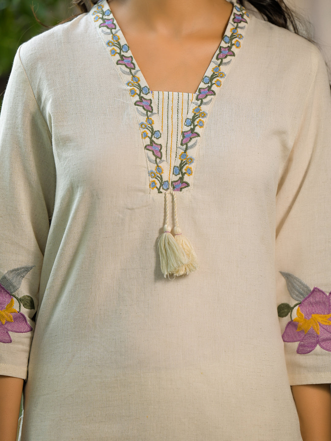 Divena Off White Embroidered Cotton Kurta Sets With Dupatta