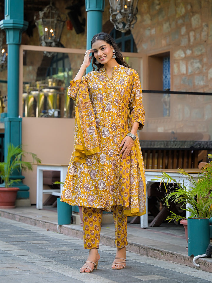 Divena Mustard Floral Print Cotton Kurta Sets With Dupatta