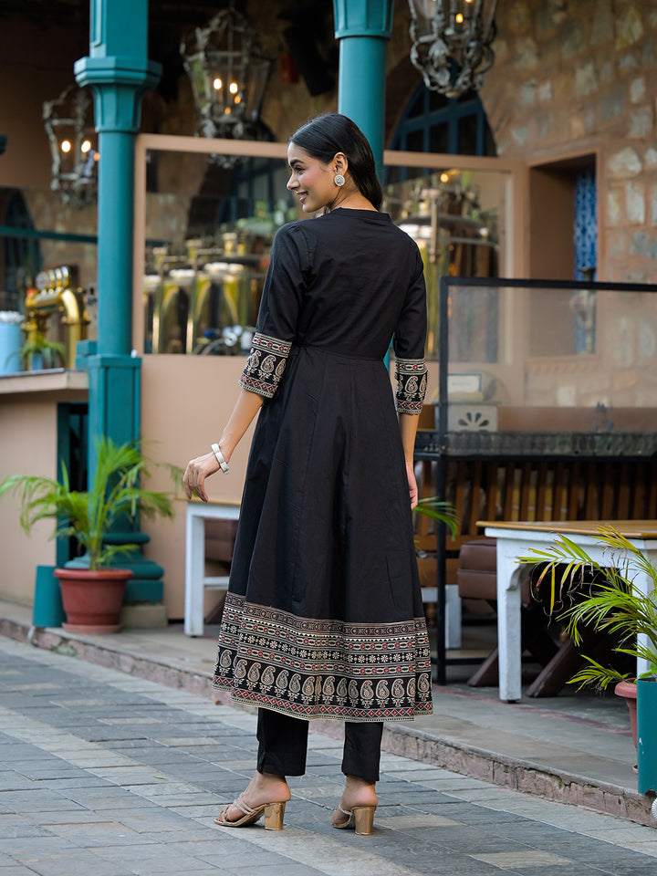 Divena Black Paisley Print Cotton Anarkali Kurta Sets With Dupatta