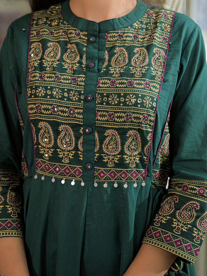 Divena Green Paisley Print Cotton Anarkali Kurta Pant Set With Dupatta