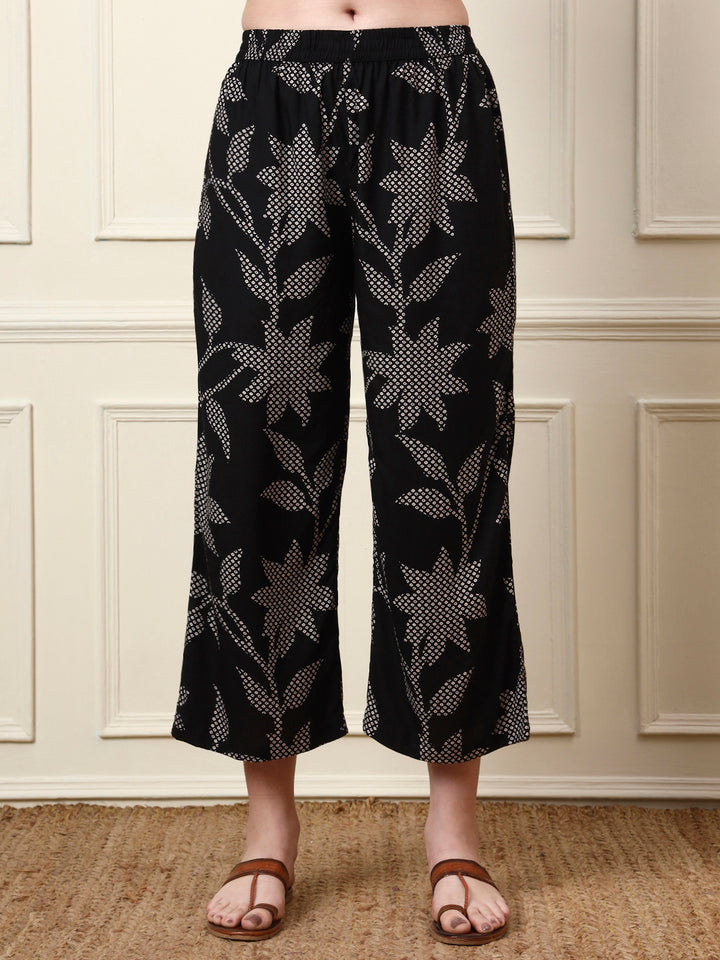 Divena Black Boat Neck Sleeveless Rayon Co-ords Sets