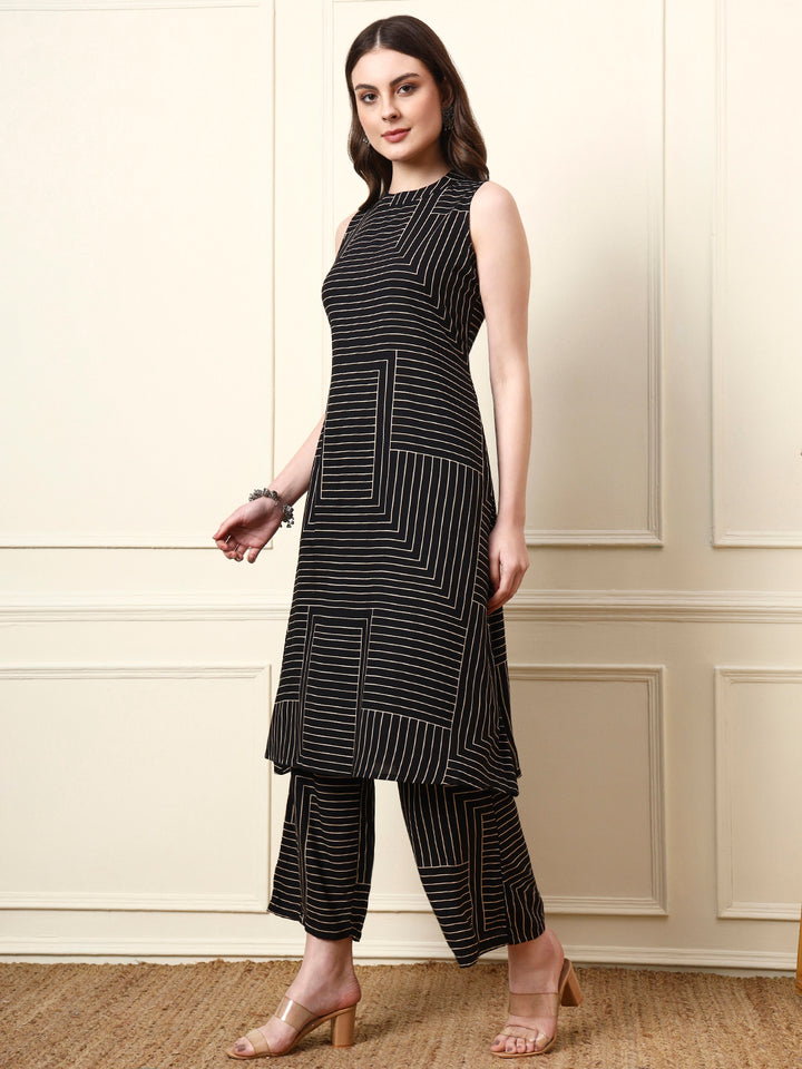 Divena Black Boat Neck Sleeveless Rayon Co-ords Sets