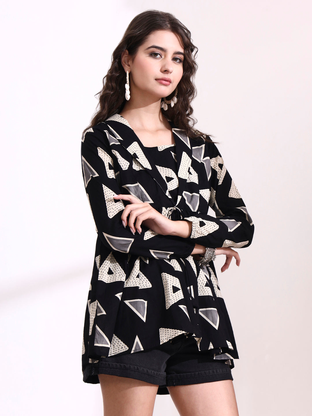 Divena Black Lepal Coller Peplum Top