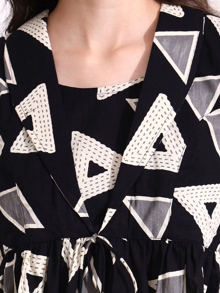 Divena Black Lepal Coller Peplum Top