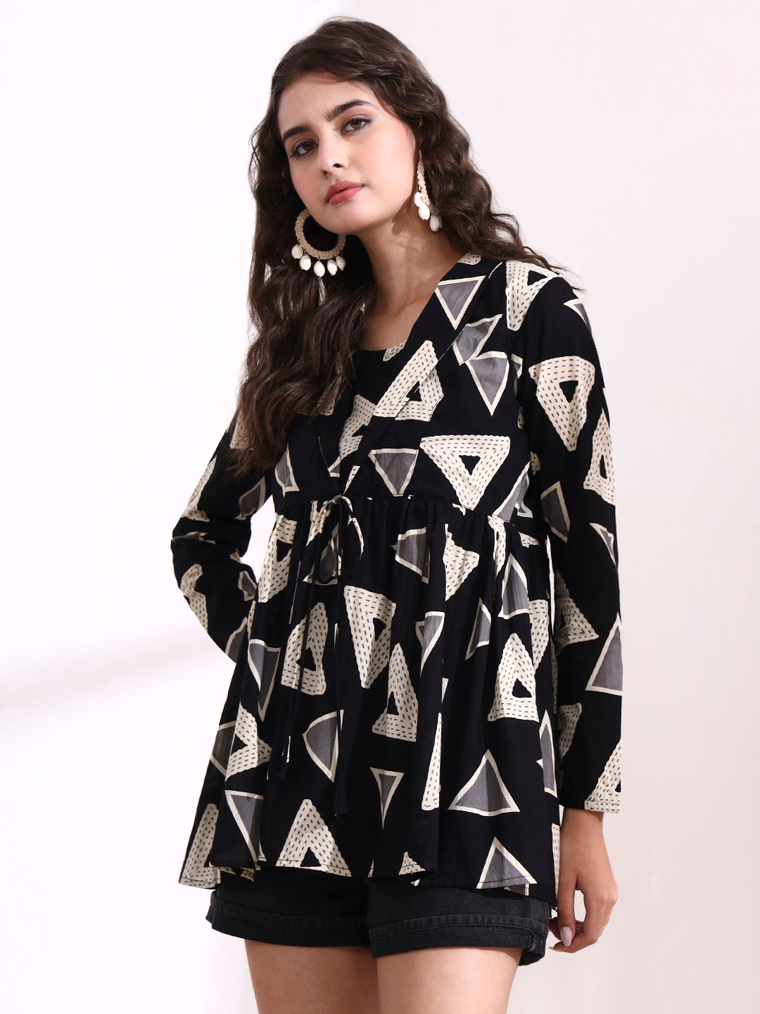 Divena Black Lepal Coller Peplum Top