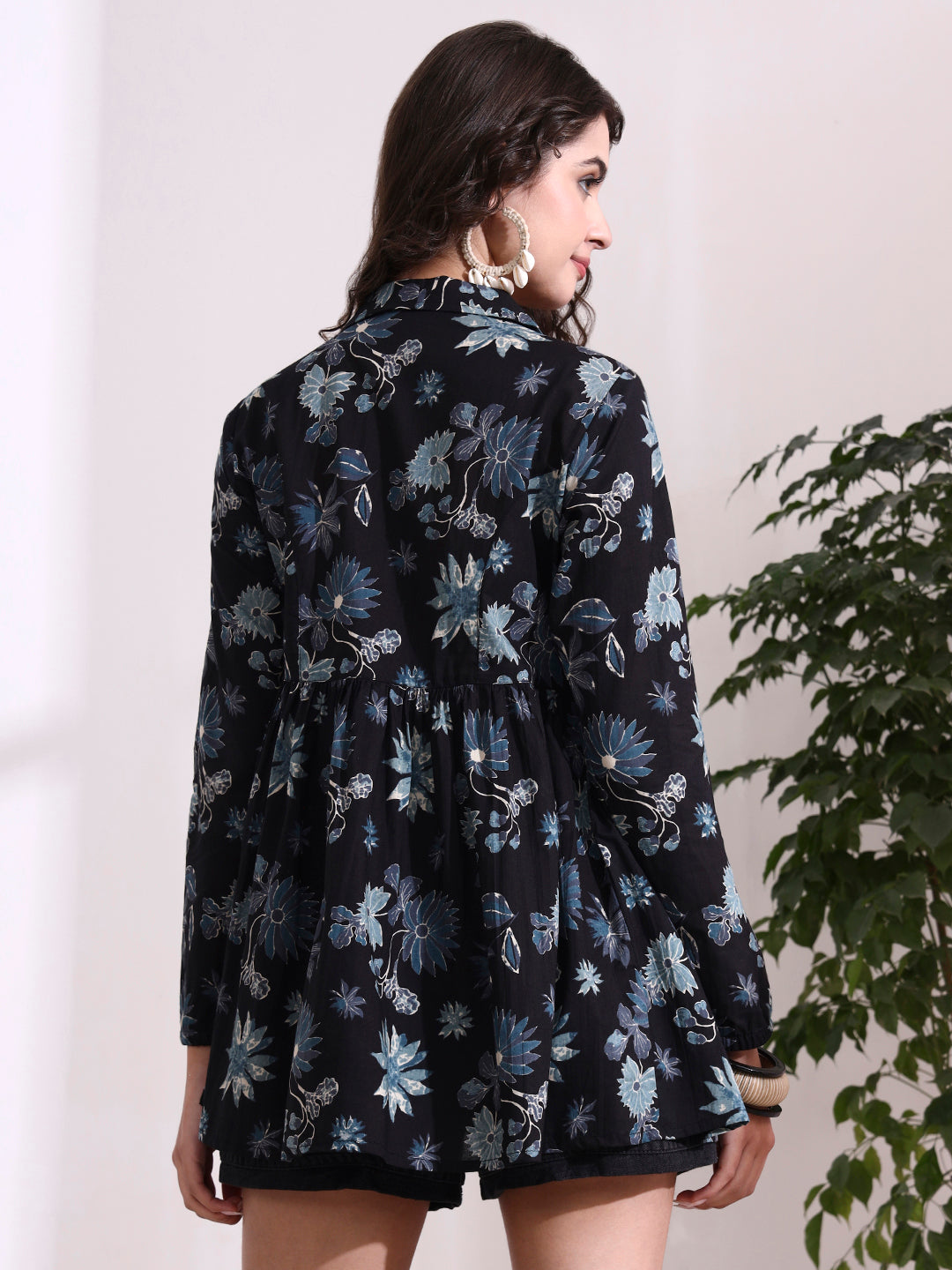 Divena Black Lepal Coller Peplum Top