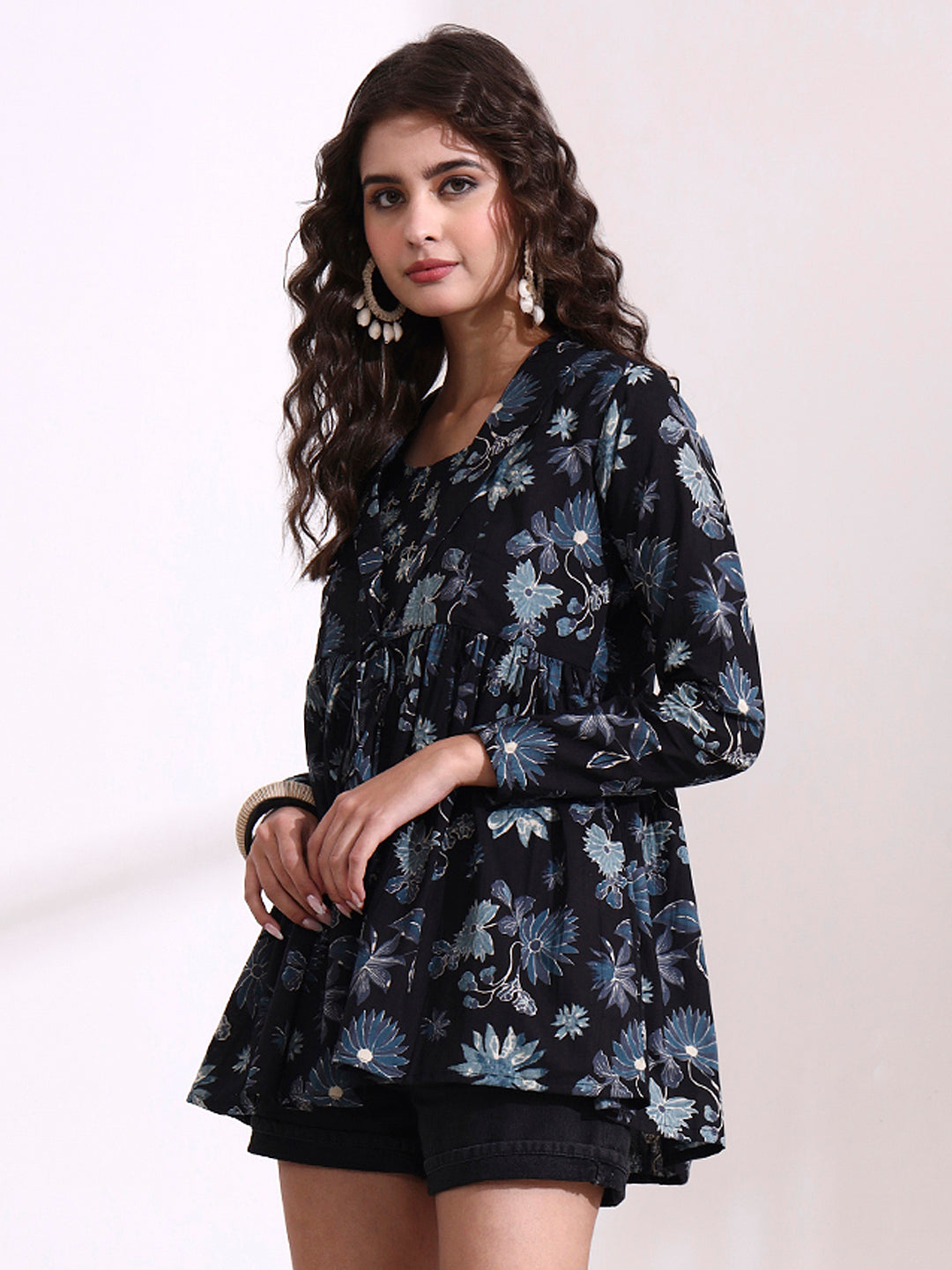 Divena Black Lepal Coller Peplum Top