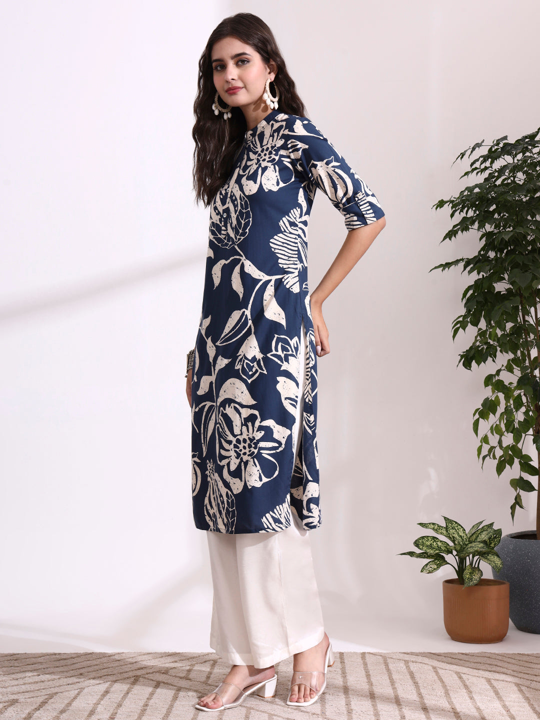 Divena Blue Rayon Rollup Sleeves Straight Kurta