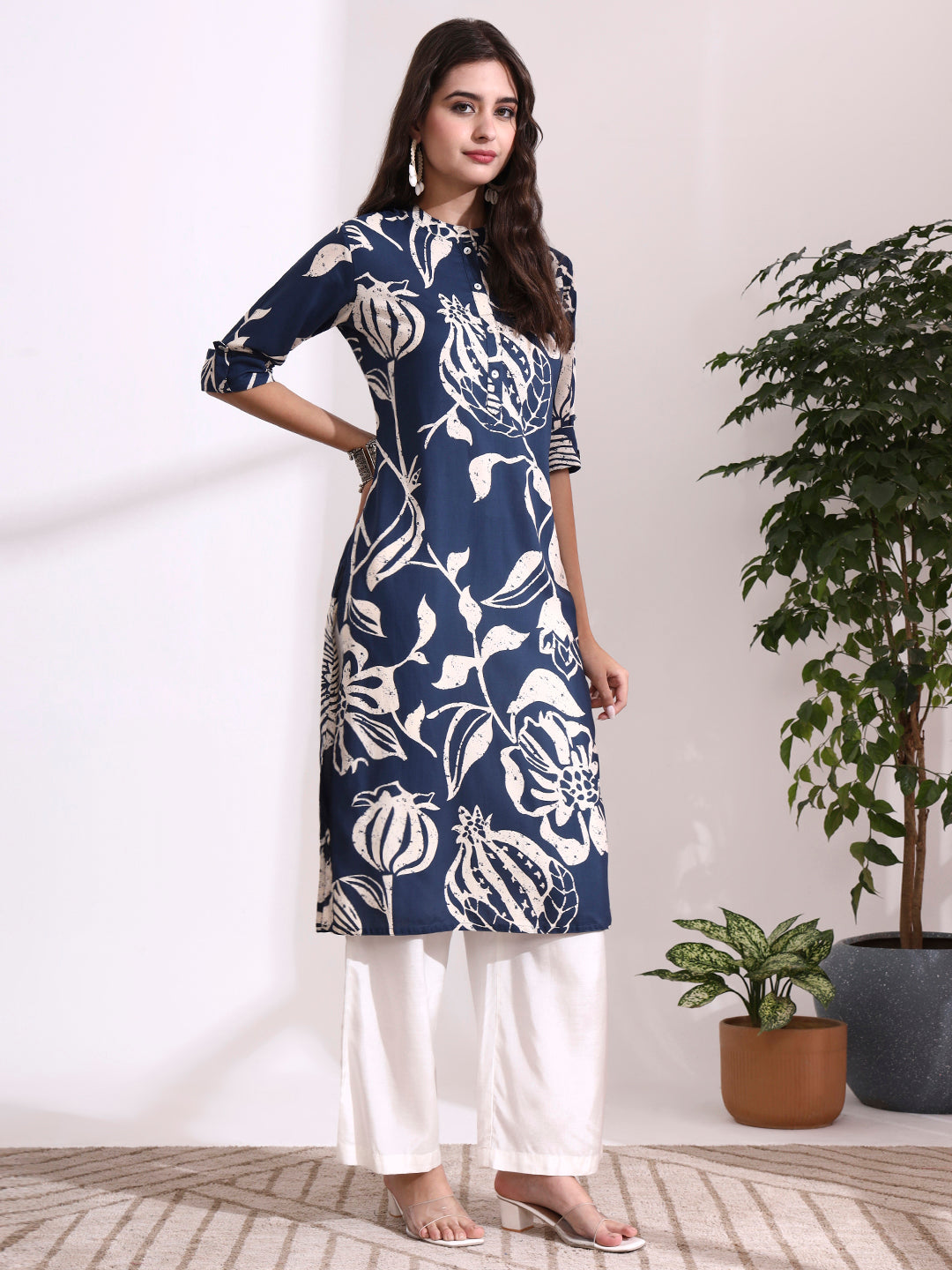 Divena Blue Rayon Rollup Sleeves Straight Kurta