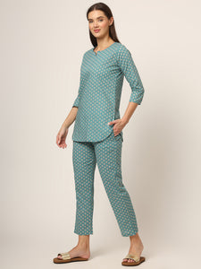 Divena Green Floral Print Cotton Regular Fit Night Suit