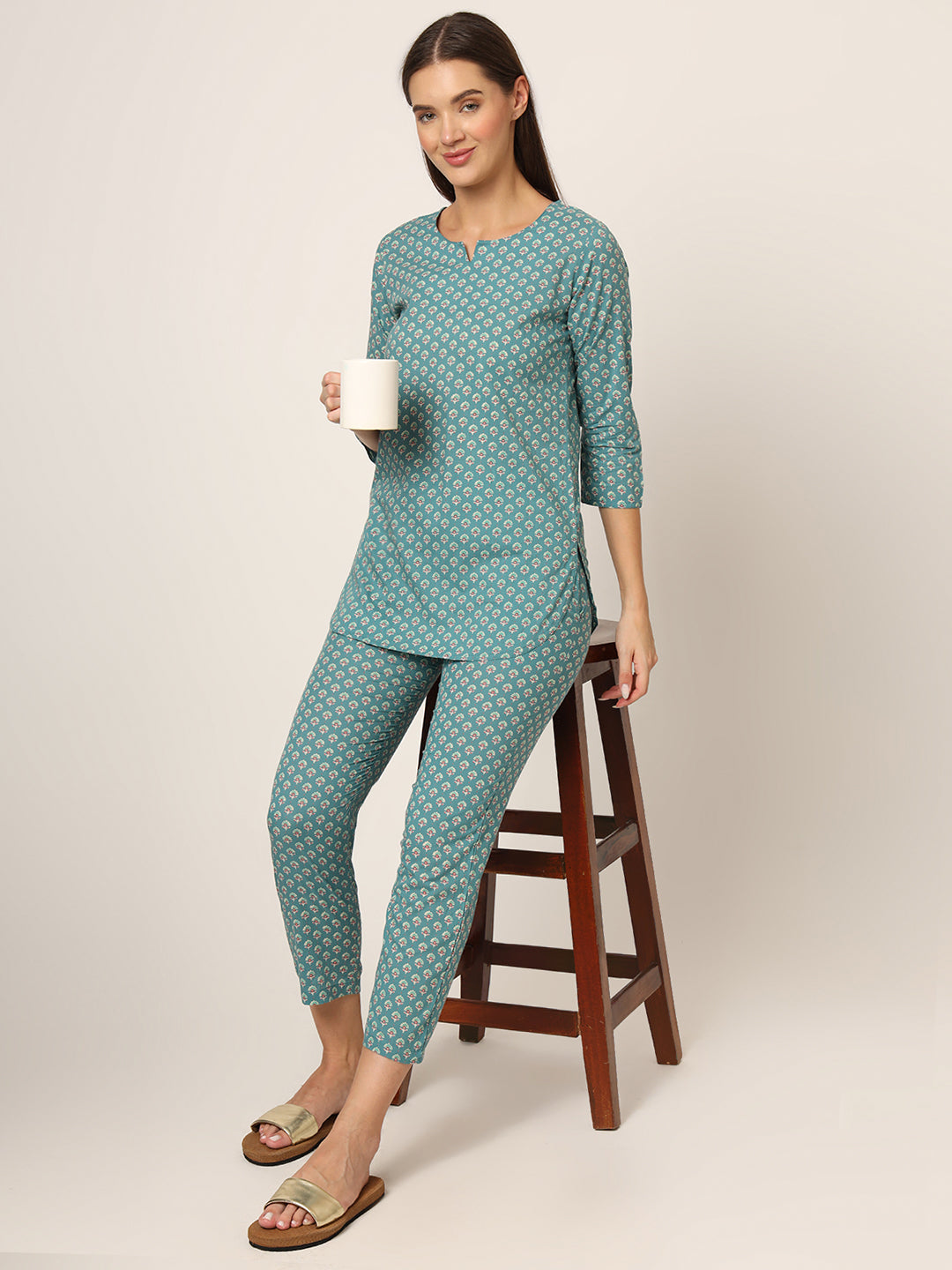 Divena Green Floral Print Cotton Regular Fit Night Suit