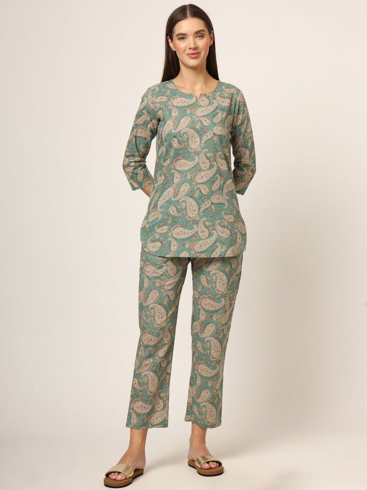 Divena Green Floral Print Cotton Regular Fit Night Suit