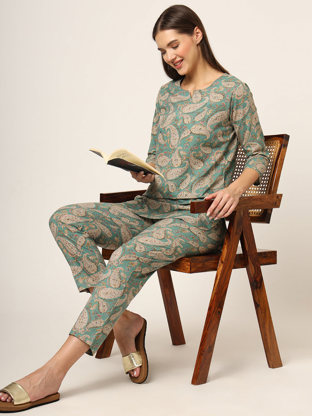 Divena Green Floral Print Cotton Regular Fit Night Suit