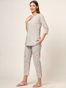 Divena Blue Multi Floral Print Cotton Regular Fit Night Suit