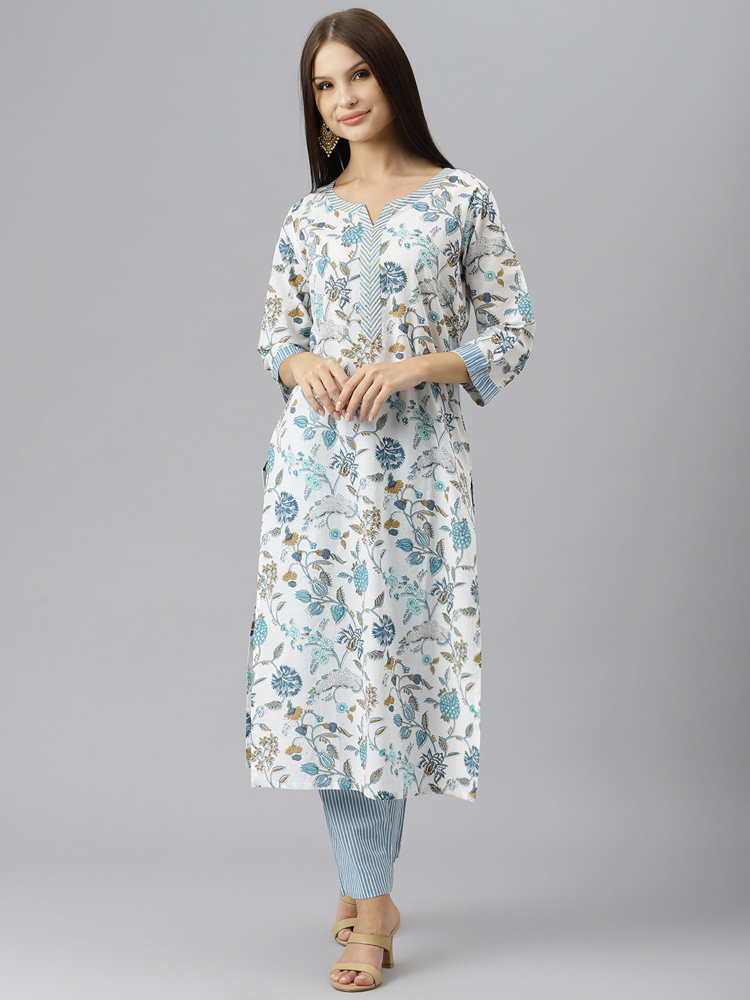 Divena Women White Floral Printed Pure Cotton Kurta with Trousers
