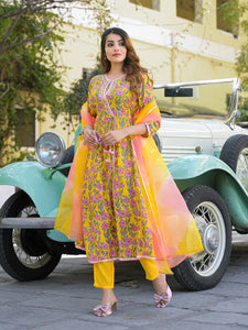 Divena Yellow Floral Printed Muslin Kurta Pant with Dupatta