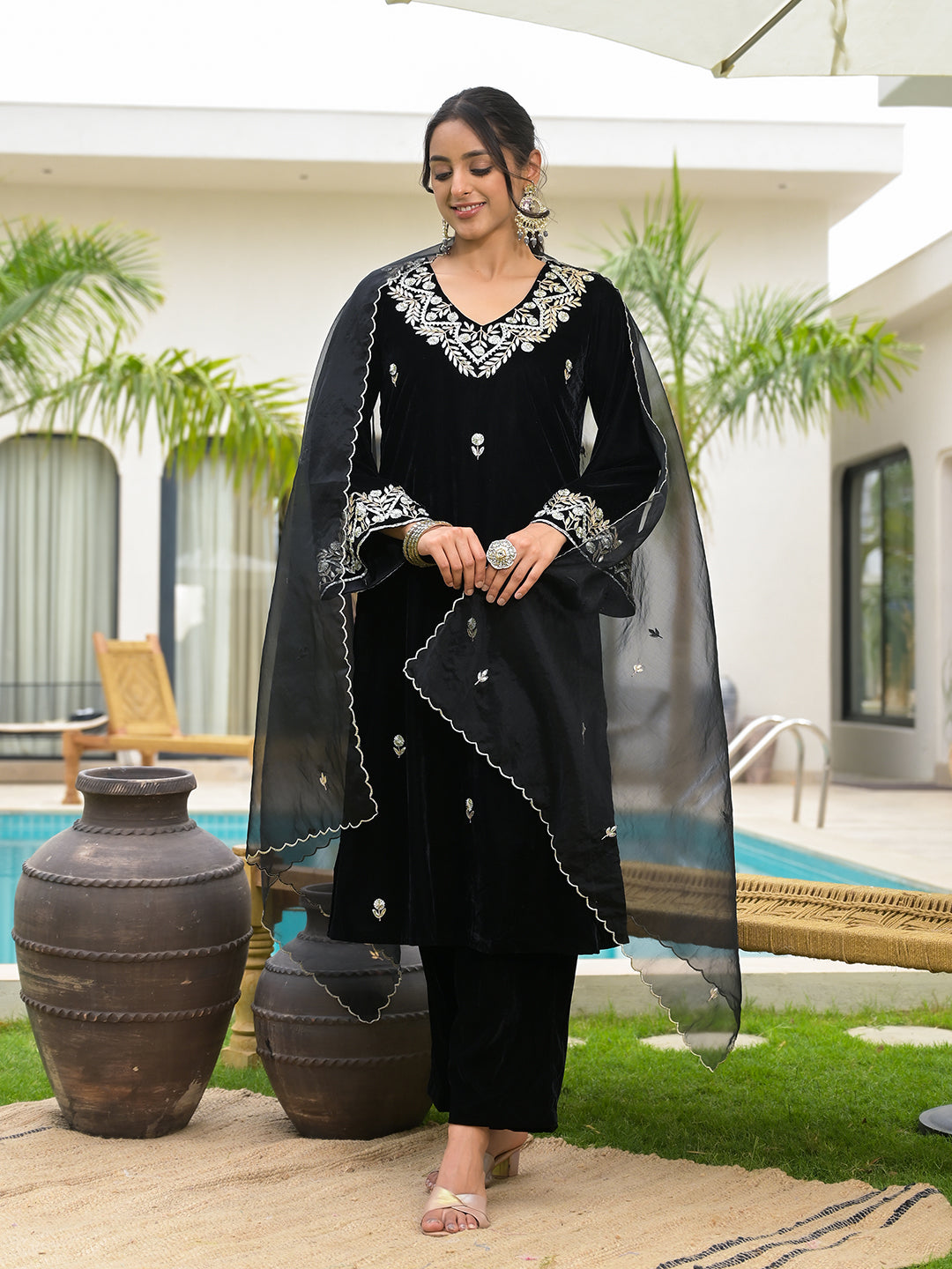 Embroidered Black Velvet Kurta Pant Dupatta Set for Women — view 1
