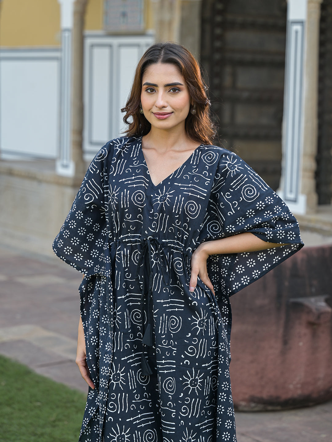 Divena Black & White Floral Print Kaftan
